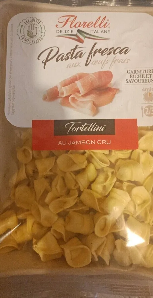Pâtes fraîches aux oeufs farcies au jambon cru