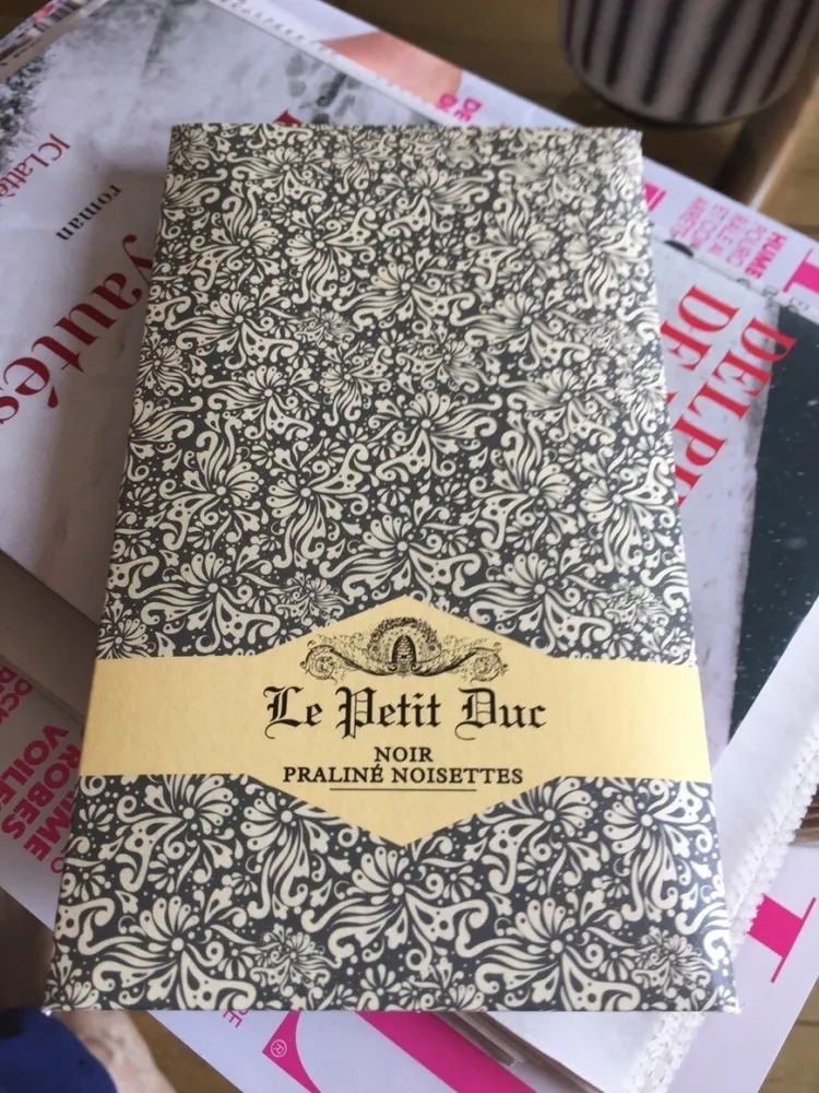 Chocolat noir praliné noisettes