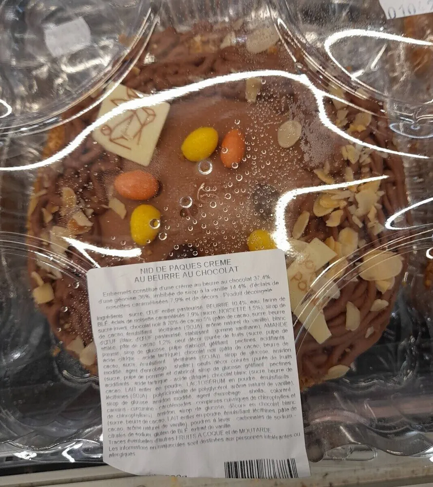 Nid de pâques crème au beurre au chocolat
