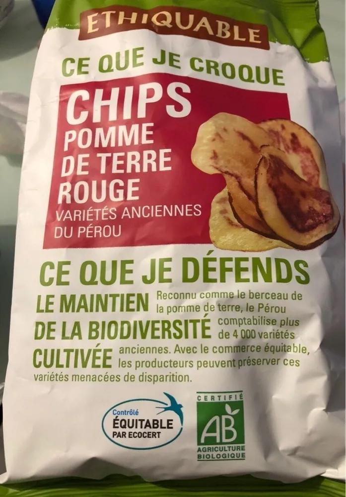 Chips de pomme de terre rouge