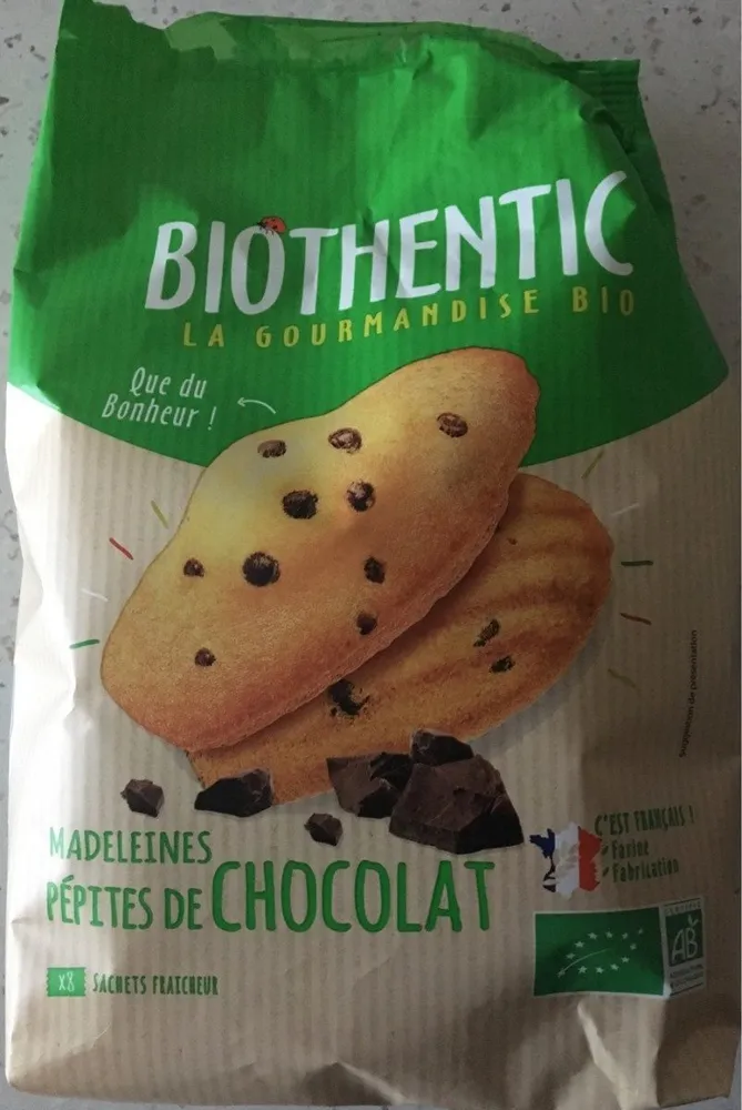 Madeleine aux petites de chocolat