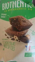 Gâteau au chocolat et noisettes