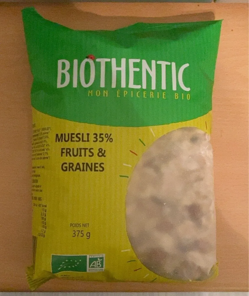 Muesli fruits graine