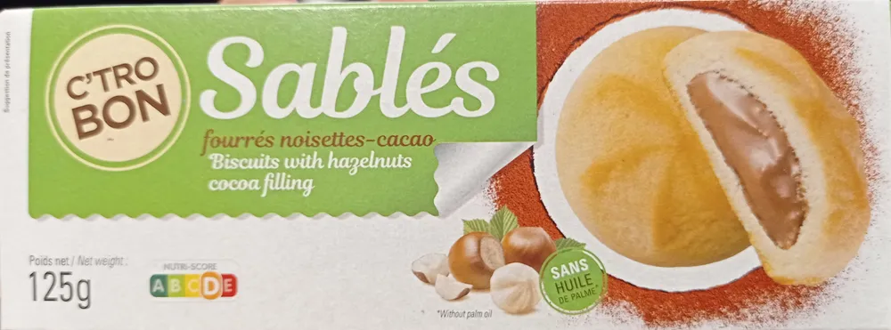 Sablés cacao fourrés noisettes-cacao
