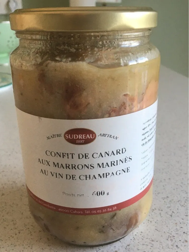 Confit de canard aux marrons marinés au vin de champagne