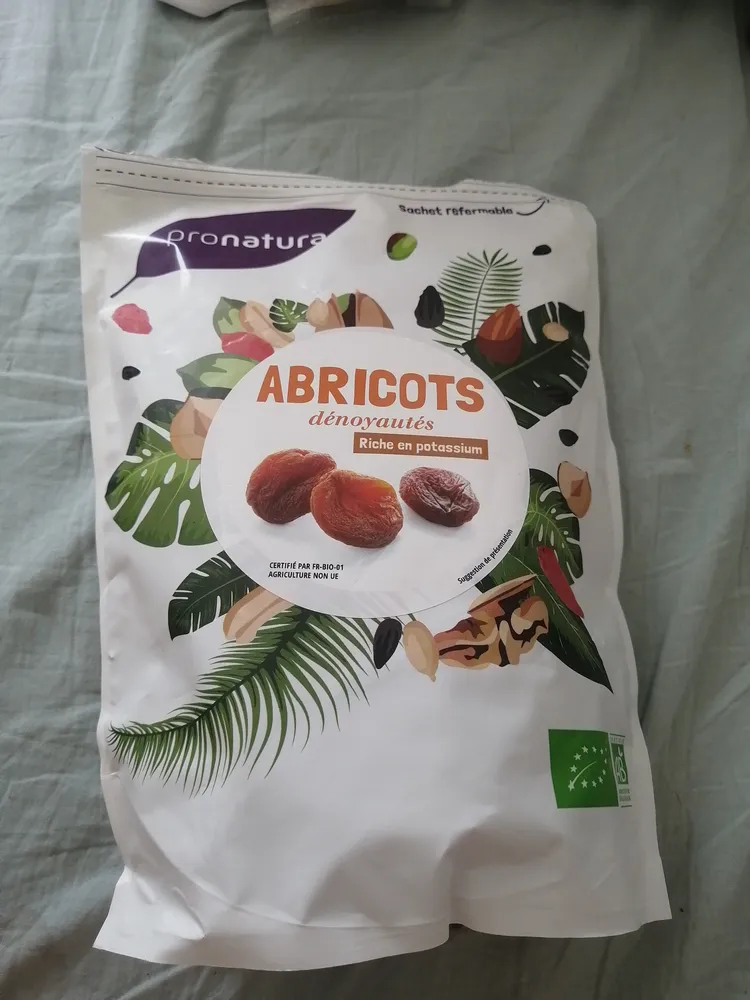 Abricots dénoyautés bio