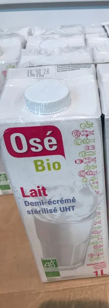Lait demi-écrémé sterilisé UHT