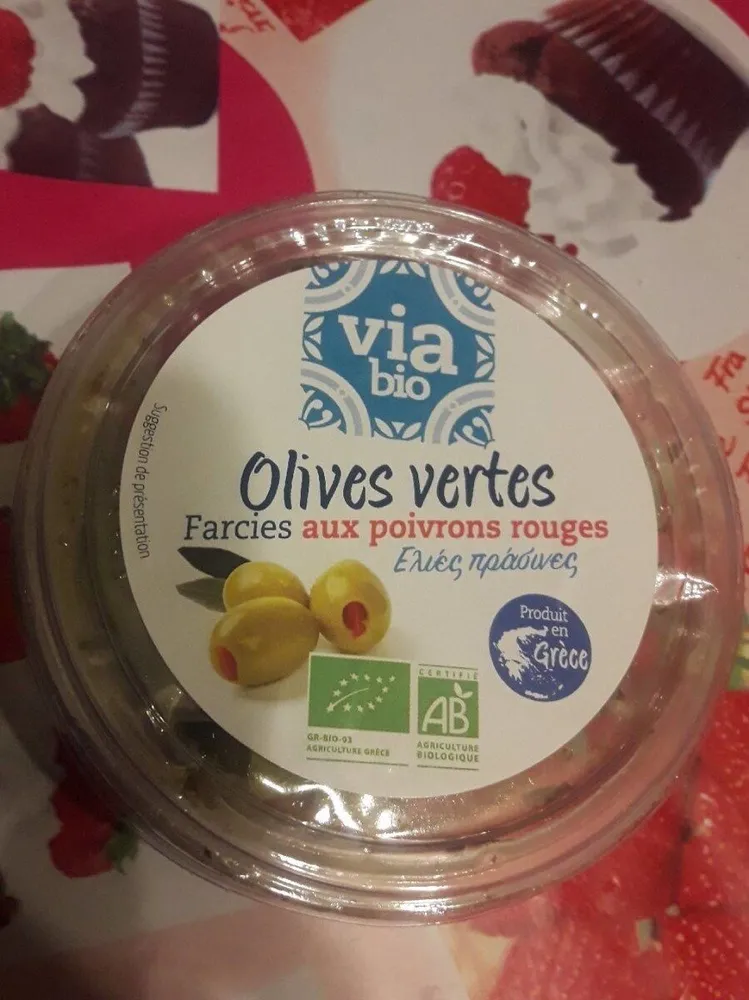 Olives vertes farcies aux poivrons rouges