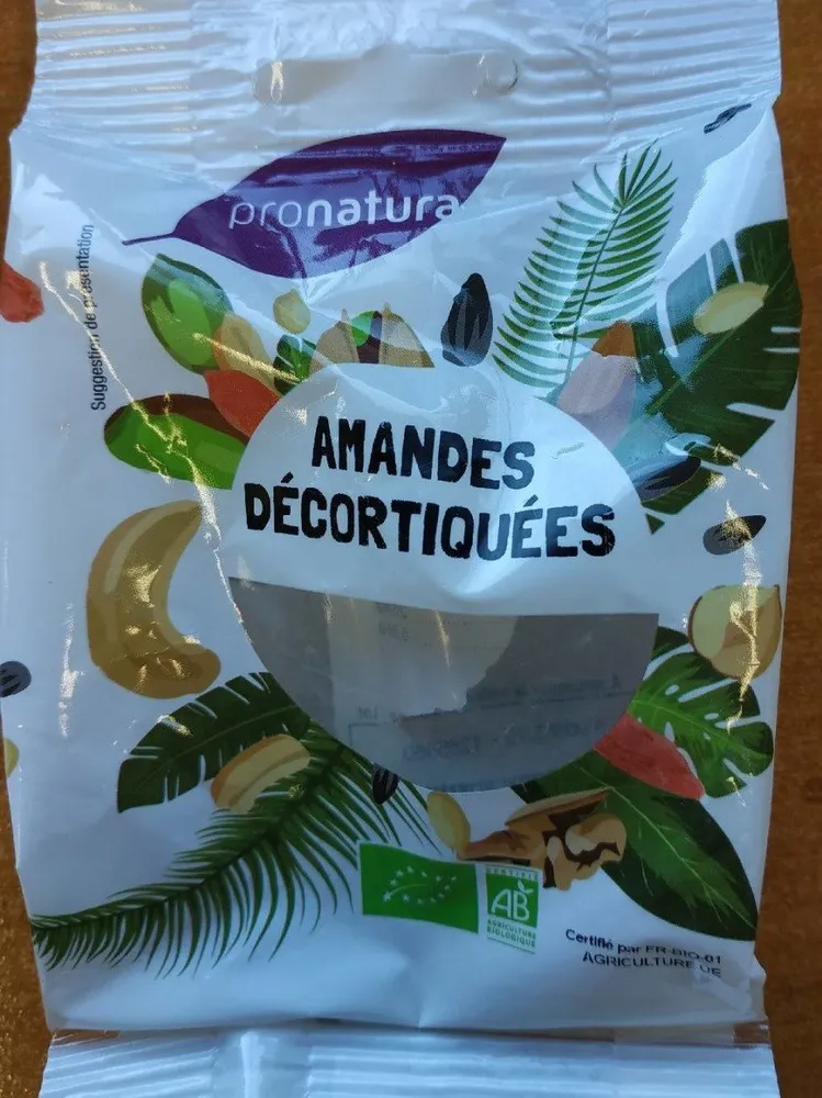 Amandes décortiquées