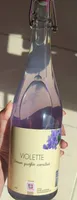 Boisson gazéifiée aromatisée violette