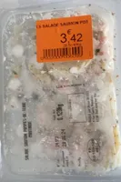 Salade, saumon, pommes de terre, moutarde