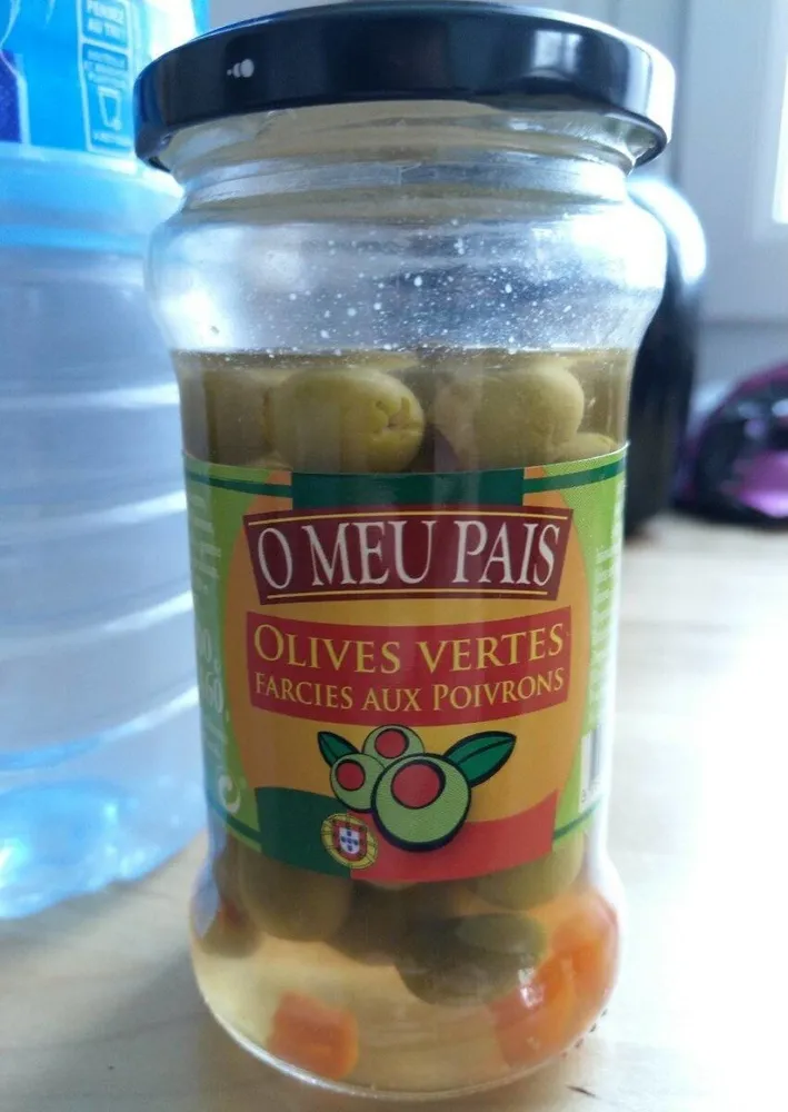 Olives vertes farcies aux poivrons