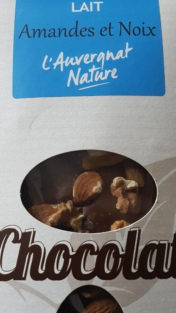 Chocolat lait amandes et noix
