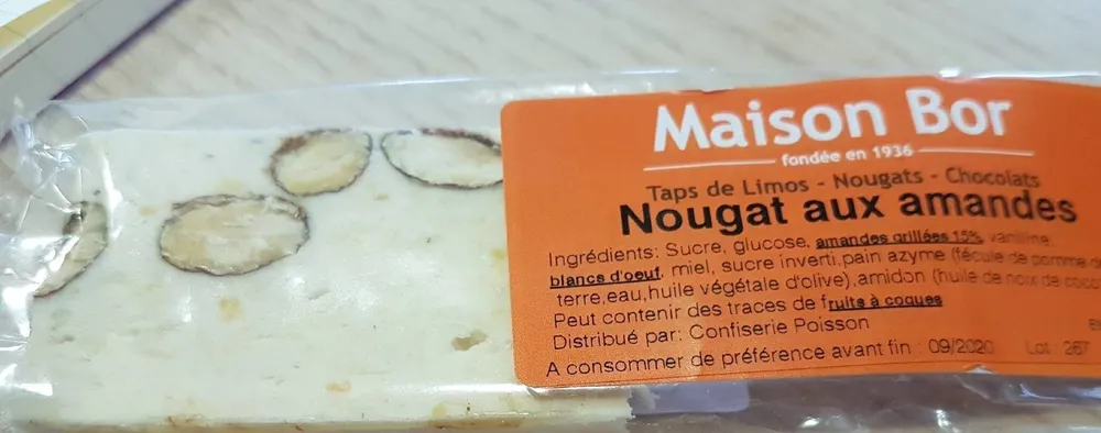 Barre de nougat aux amandes