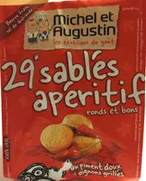 29 sablés apéritif au piment doux & oignons grillés
