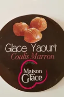 Glace yaourt coulis marron