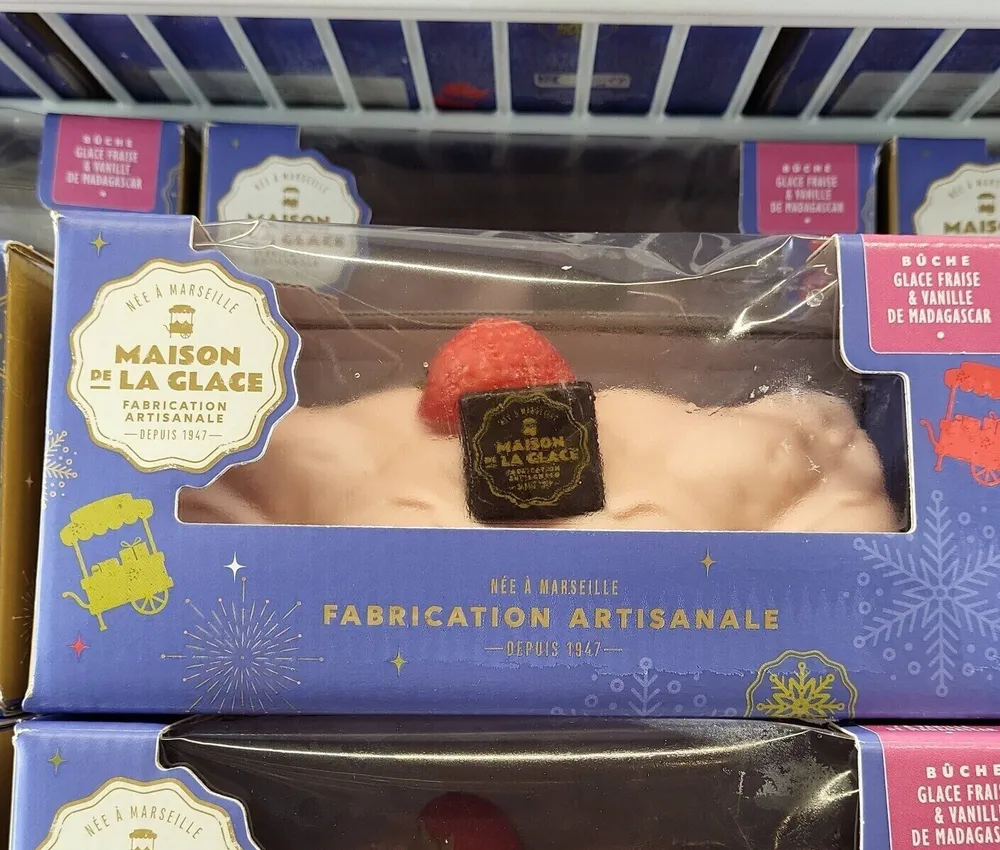 Bûche glacée vanille fraise