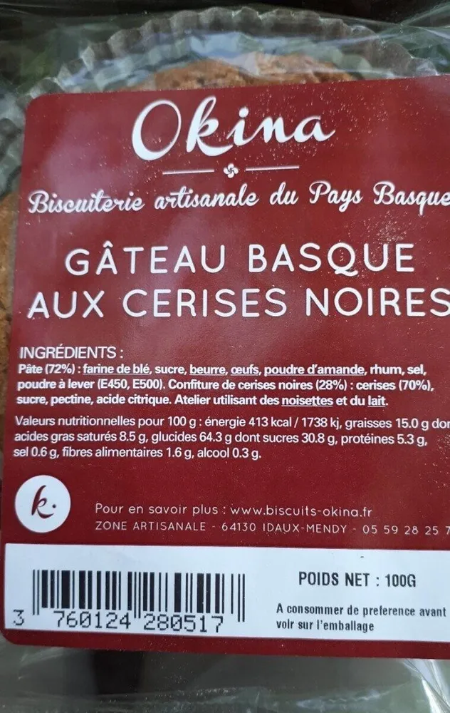 Gâteau basque aux cerises noires