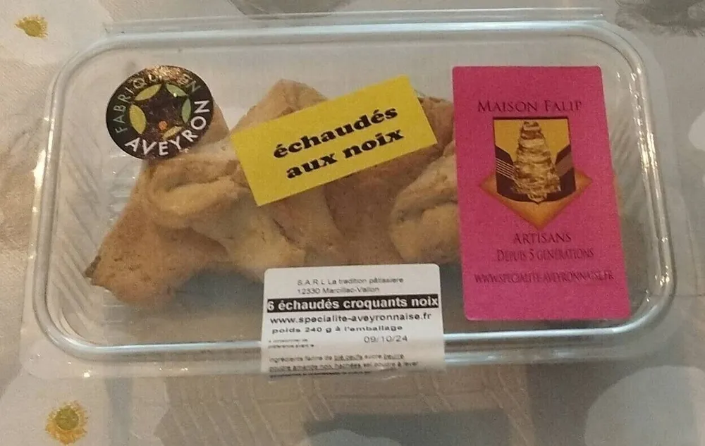 Échaudés aux noix