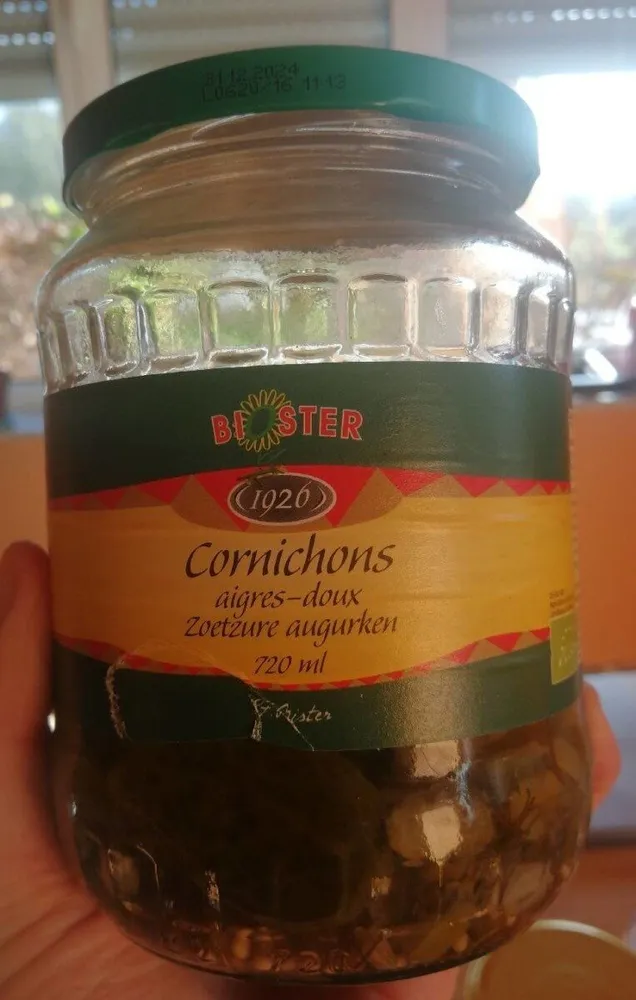 Cornichons aigres-doux