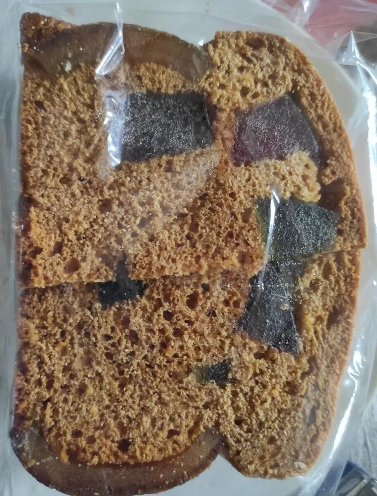 Pain d'épices aux fruits confits