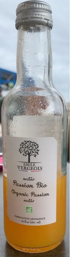Nectar de fruit de la passion biologique