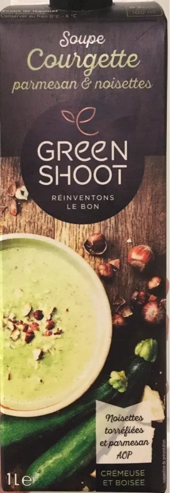 Soupe courgette parmesan et noisettes