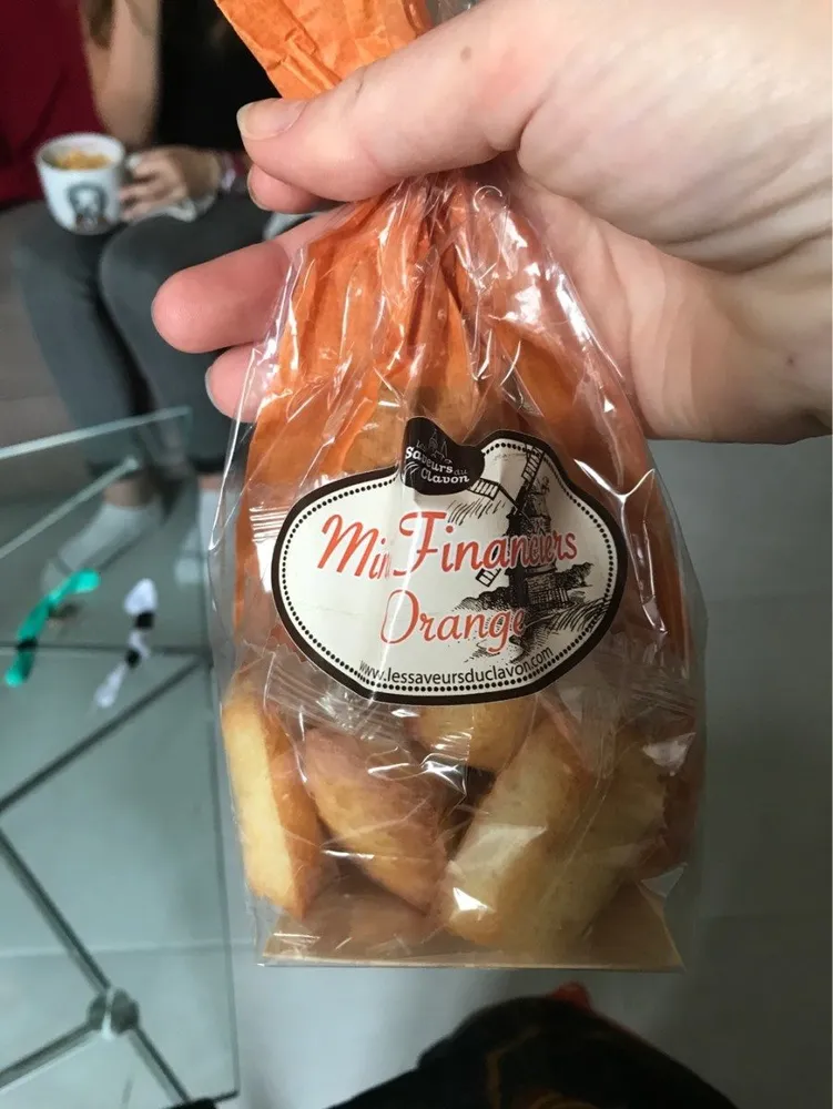 Mini financiers orange