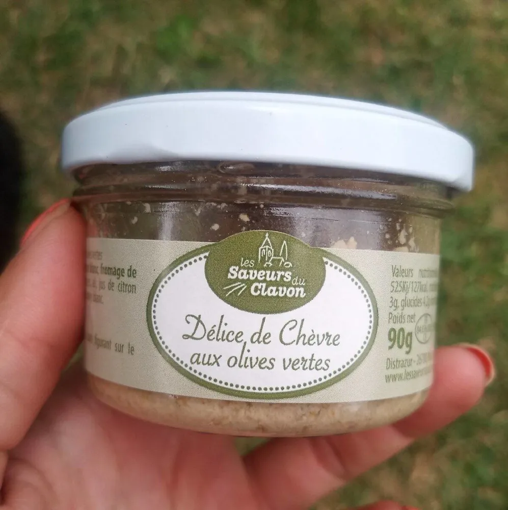 Délice de chèvre aux olives vertes