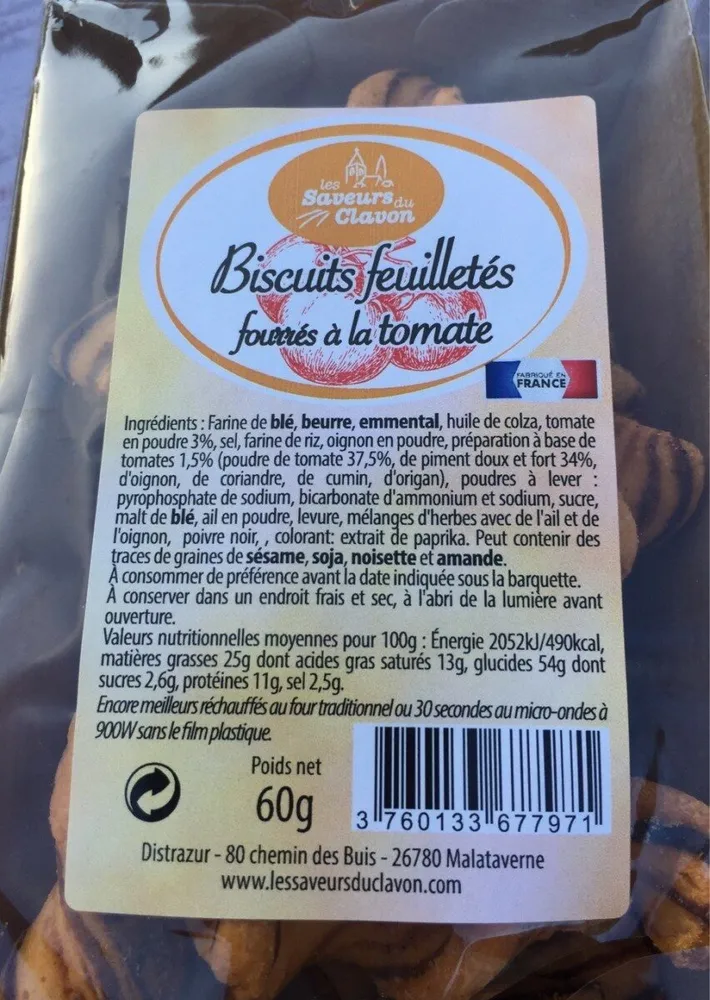 Biscuits feuilletés fourrés à la tomate