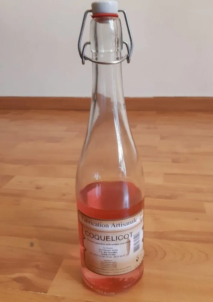 Boisson gazéifiée aromatisée coquelicot