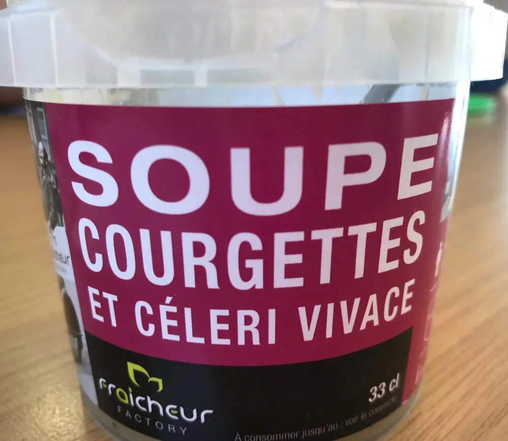 Soupe courgettes et celeri vivace