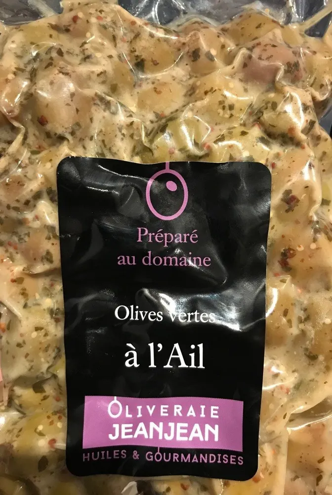 Olives vertes à l'ail