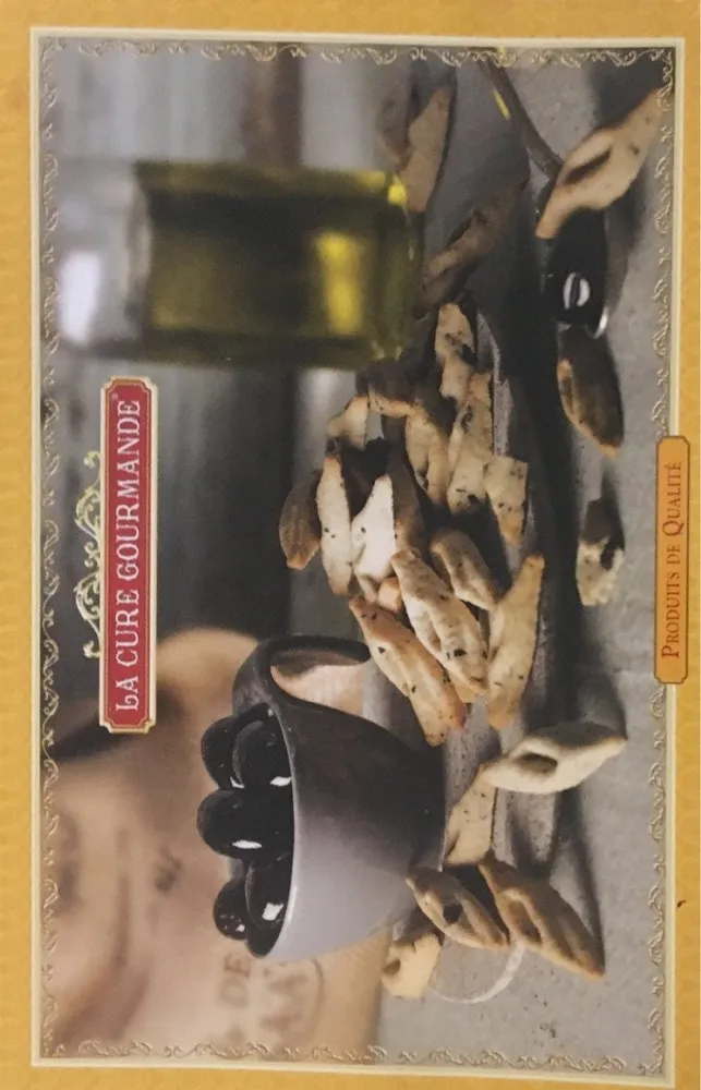 Biscuit salé aux olives noires