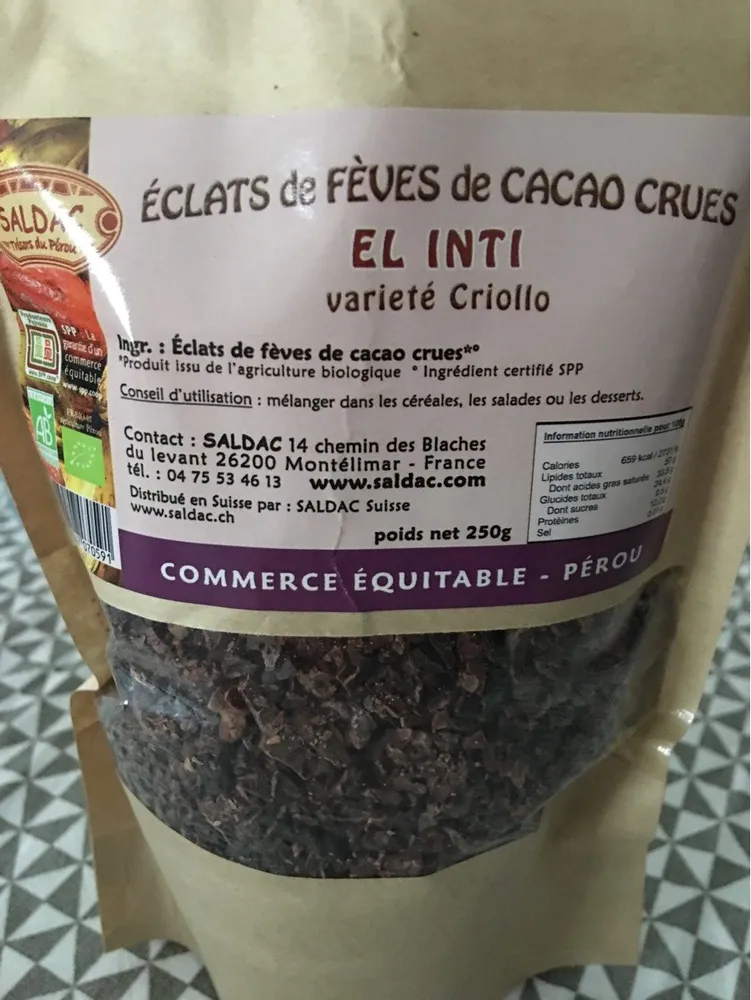 Eclats de fèves de cacao crues
