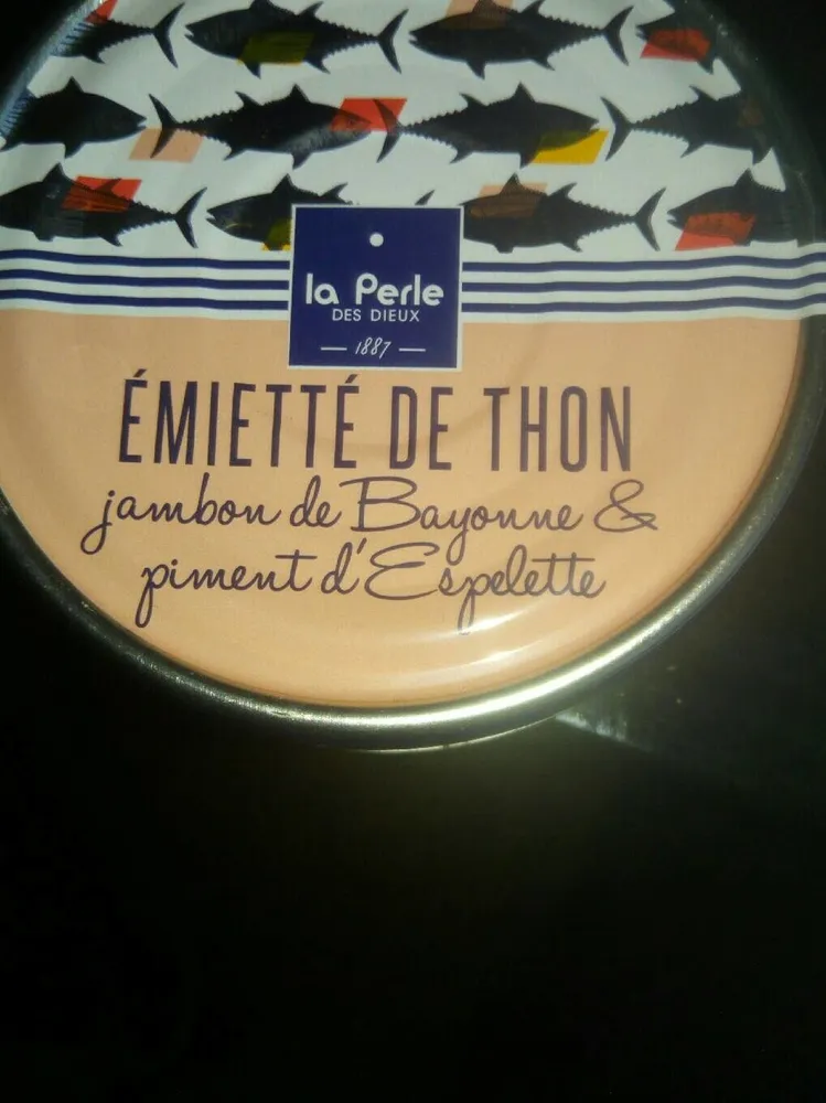 Émietté de thon au jambon de Bayonne et piment d'Espelette