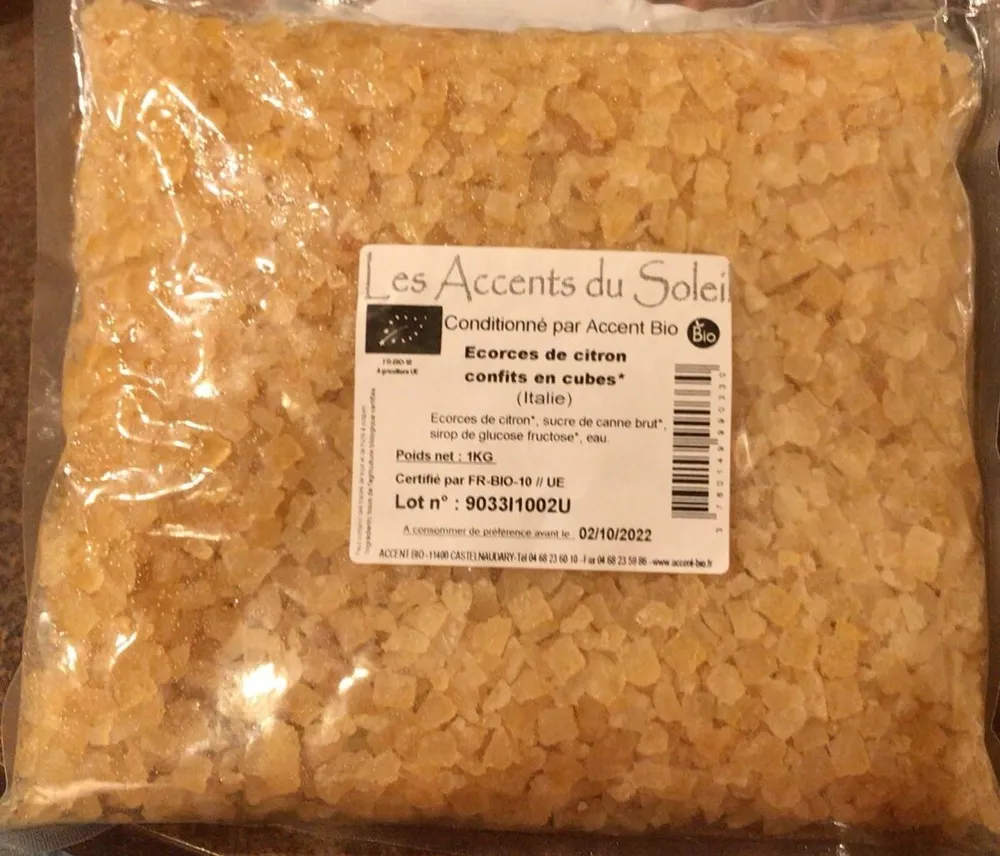 Écorces de citrons confits en cubes