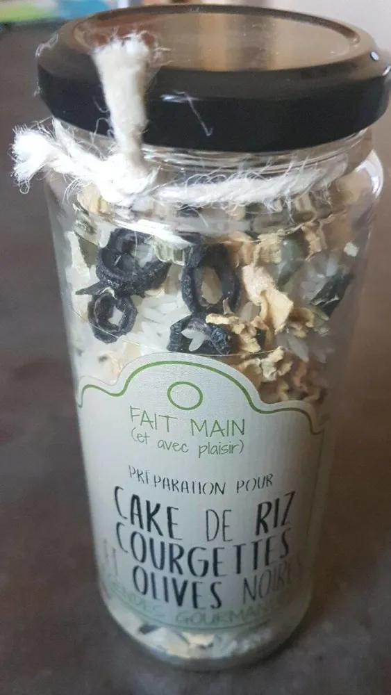 Cake de riz courgettes et olives noires