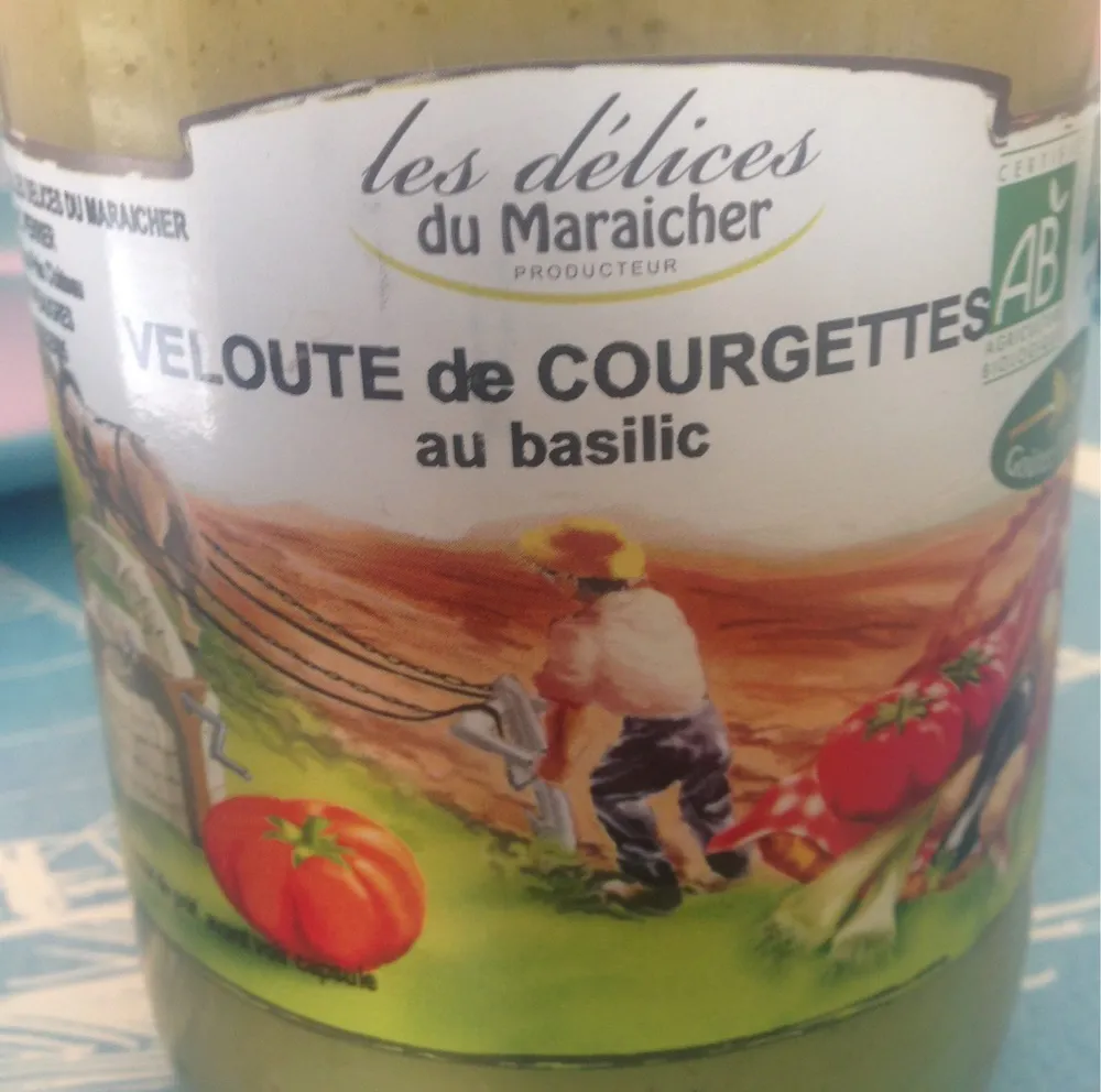 Veloute de courgettes au basilic