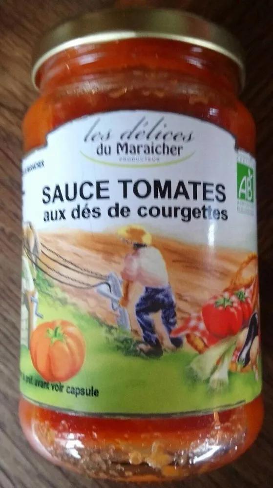 Sauce tomate aux des de courgettes