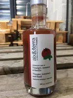 Vinaigre, tomates et basilic