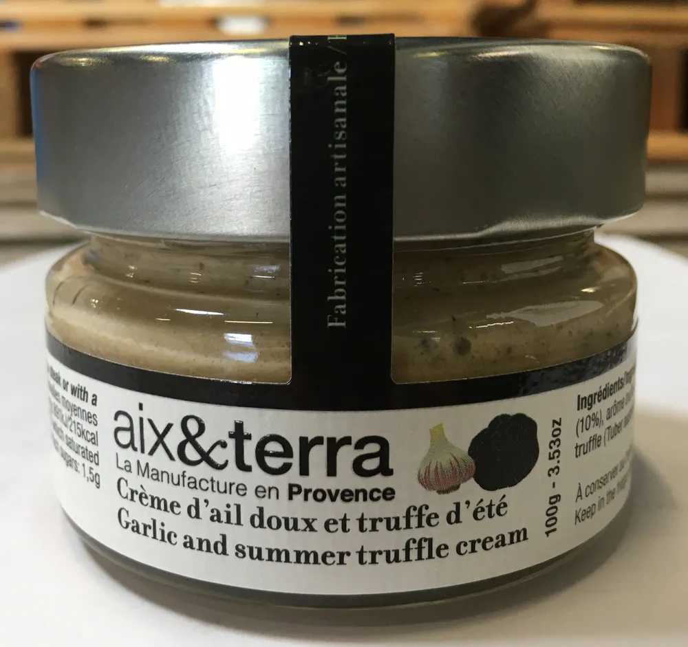 Crème d’ail doux et truffe d’été
