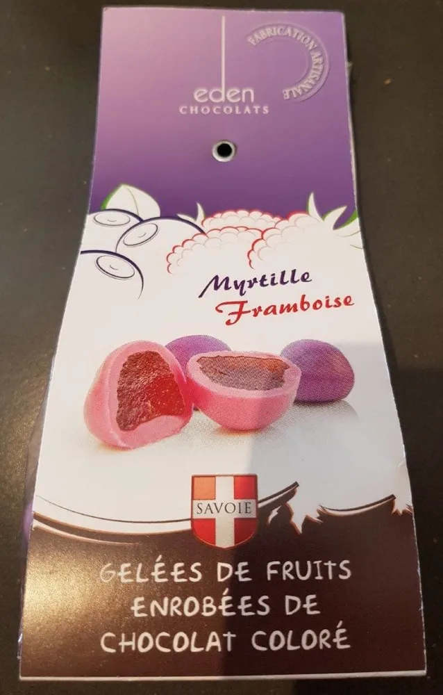 Gelées de fruits enrobées de chocolat coloré