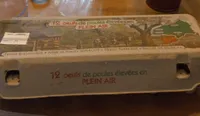 12 œufs de poules élevées en PLEIN AIR
