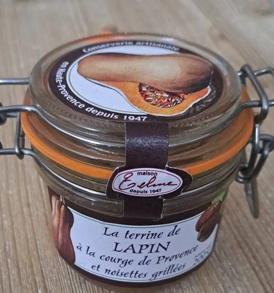 La terrine de Lapin a la courge de Provence et noisettes grillée