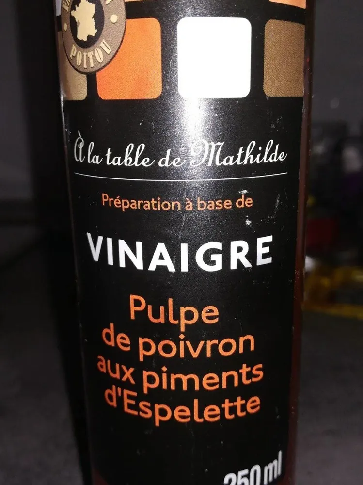 Vinaigre pulpe de poivrons et piment d'Espelette