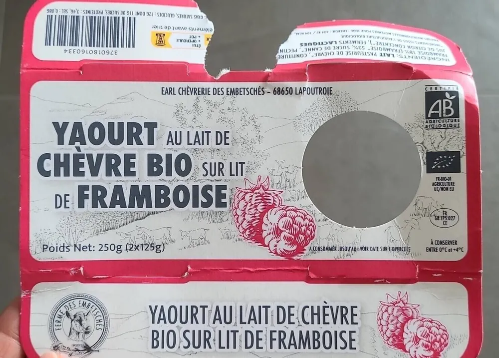 Yaourt au lait de chèvre bio sur lit de Framboise