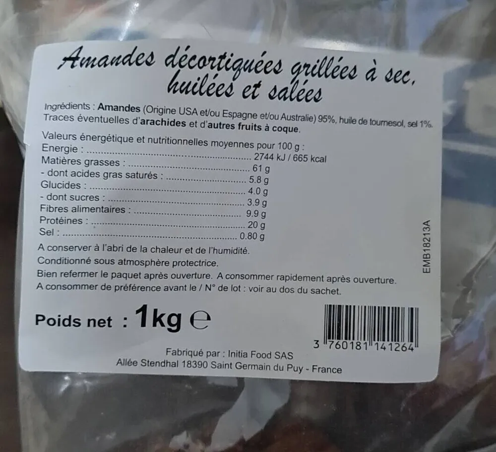 Amandes décortiquées grillées à sec huilée et salée