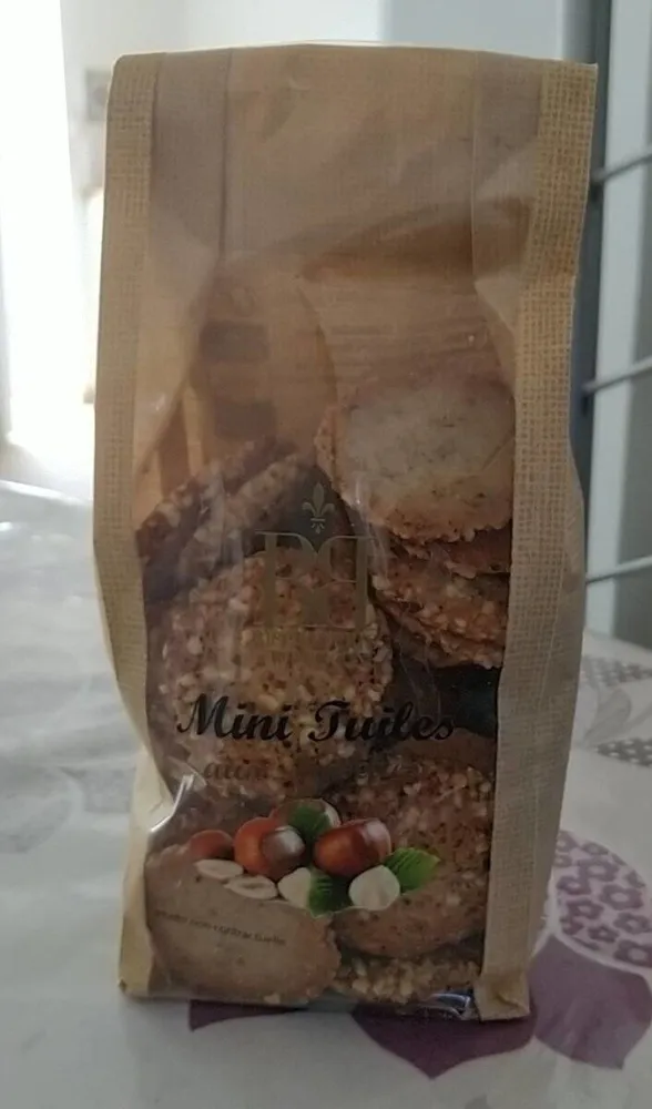 Mini tuiles aux noisettes