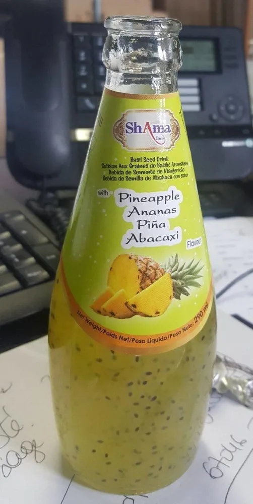 Boisson aux graines de basilic aromatisée